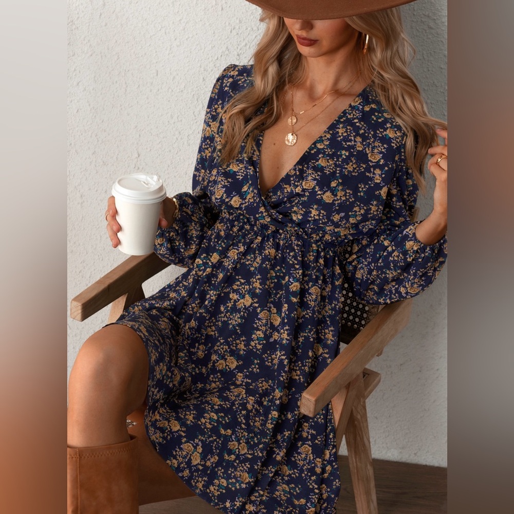 Cupshe Navy Floral Long Sleeve Dress